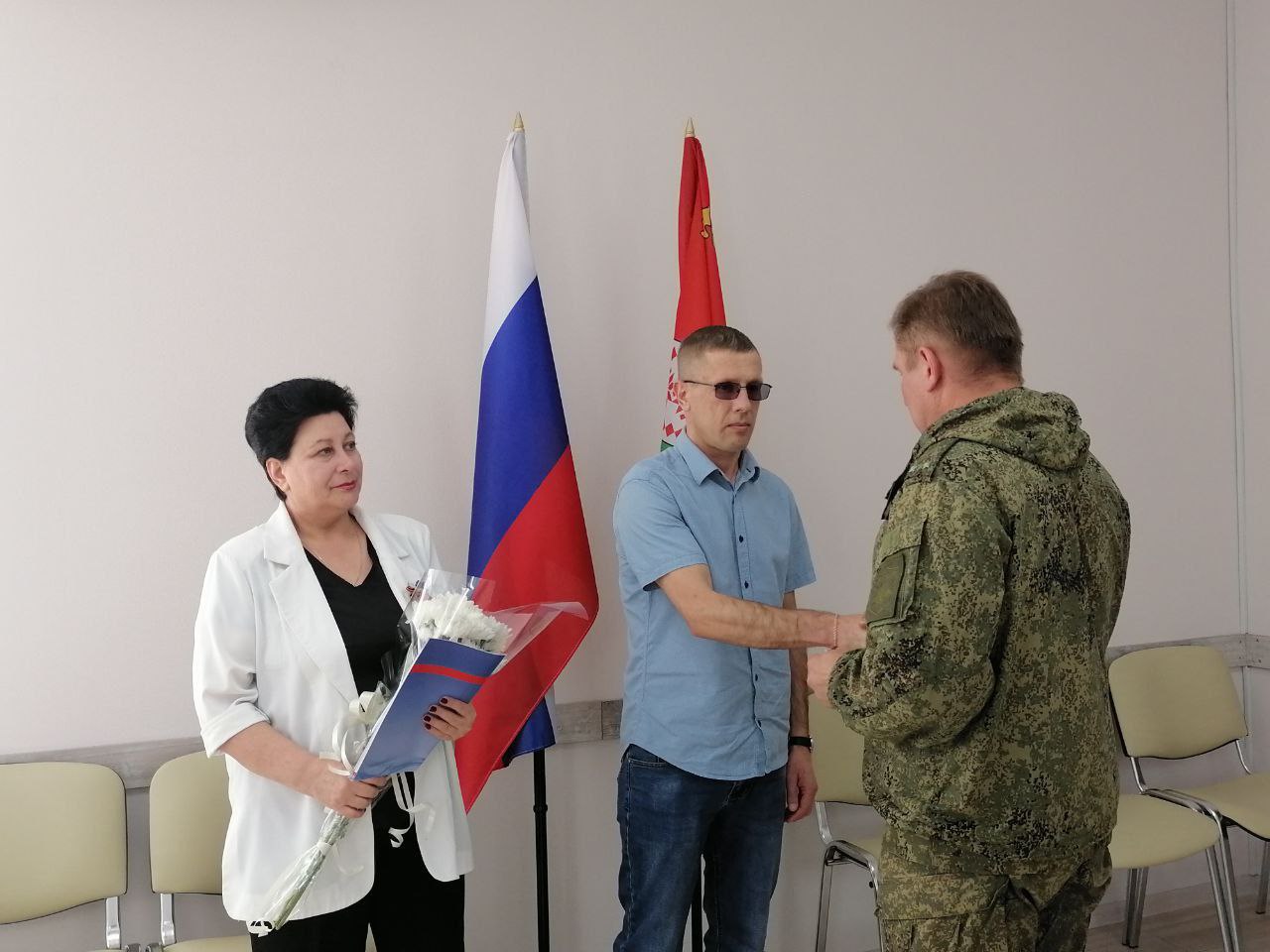 Награждение участника СВО.