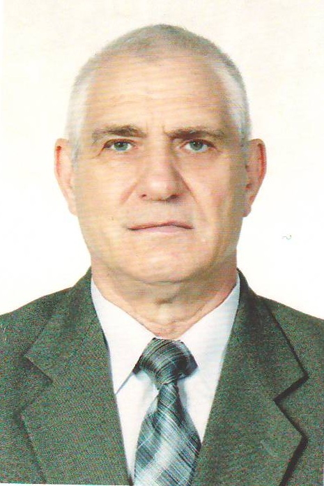 Холуев Владимир Иванович.