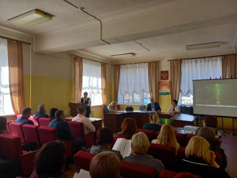Заседание сессии Клинцовского районного Совета народных депутатов. Заседание сессии Клинцовского районного Совета народных депутатов.